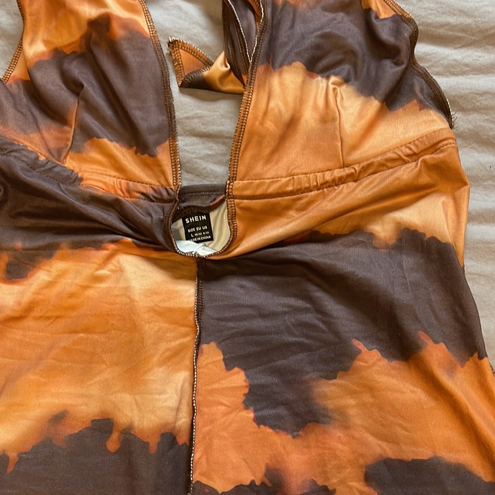 Dress - Picture 3 of 4